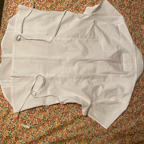 Hollister Women's White Blouse - Picture 2 of 2